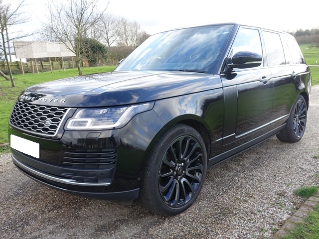 Range Rover Vogue SE TDV6 (271 bhp) - Howard Wise Cars