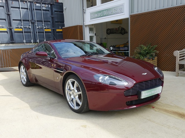 Aston Martin V8 Vantage