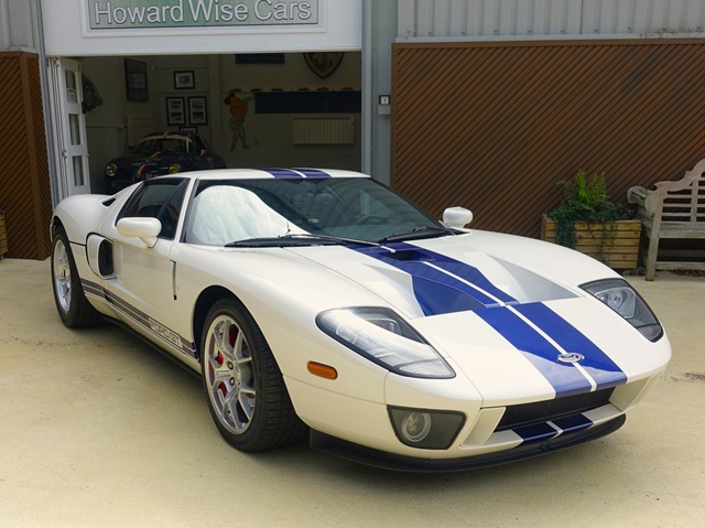 2005 Ford GT (1st Generation)